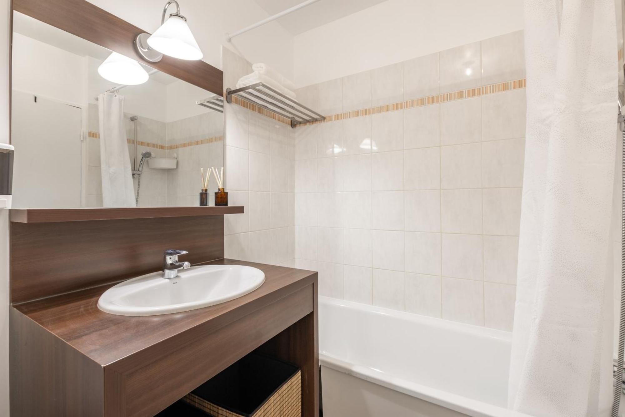 Neuvaroom Montevrain Luaran gambar